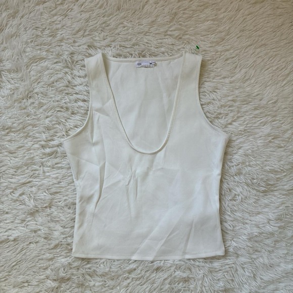 Good American Tops - Good American casual athleisure white tank top yoga pilates gym workout  Size M